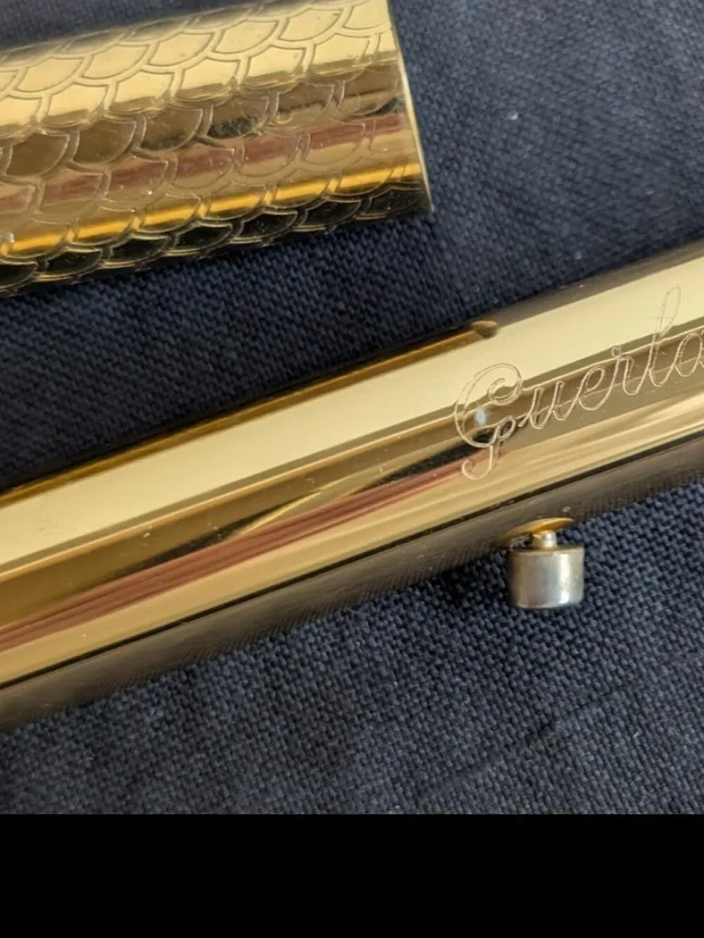 Guerlain Les Meteorites Retractable Deluxe Makeup Brush Gold Case